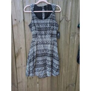 Jessica Simpson Archie Black‎ White Print Sleeveless Cut Out Back Dress - Size M